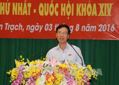 越南党和国家领导走进基层倾听选民意见建议 ảnh 1 越南党和国家领导走进基层倾听选民意见建议 ảnh 1