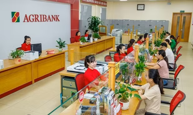 越南四大行将存款利率降至最低水平 ảnh 1