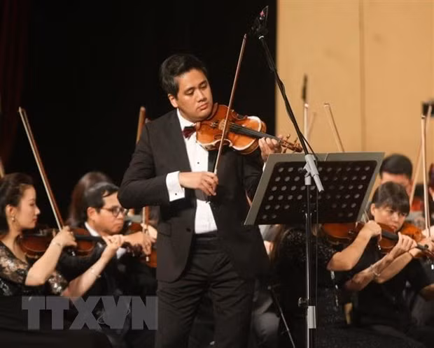 越南和国际著名艺术家即将演奏世界上5首著名协奏曲 ảnh 1