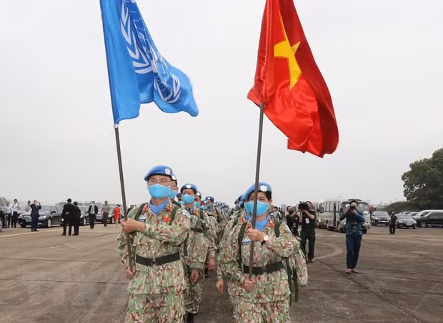 越南一号工兵队在阿卜耶伊开展实地侦察任务 ảnh 1