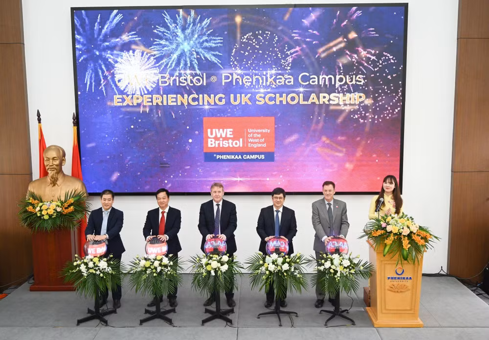 体验英国奖学金基金亮相 ảnh 1