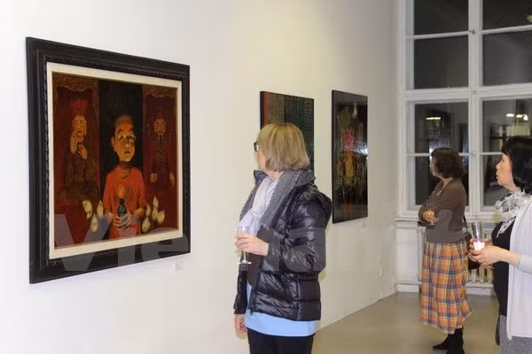 越南磨漆画展吸引德国观众的眼球 ảnh 1 越南磨漆画展吸引德国观众的眼球 ảnh 1