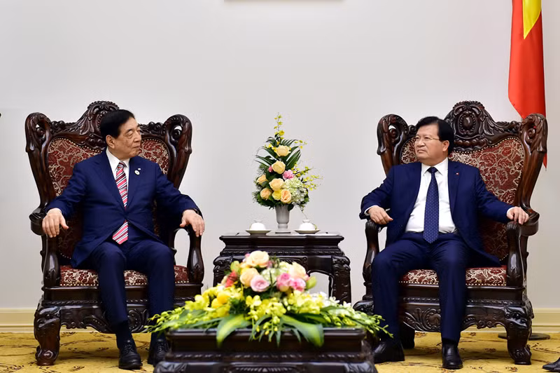 郑廷勇副总理会见红十字会与红新月会国际联合会代表团 ảnh 1