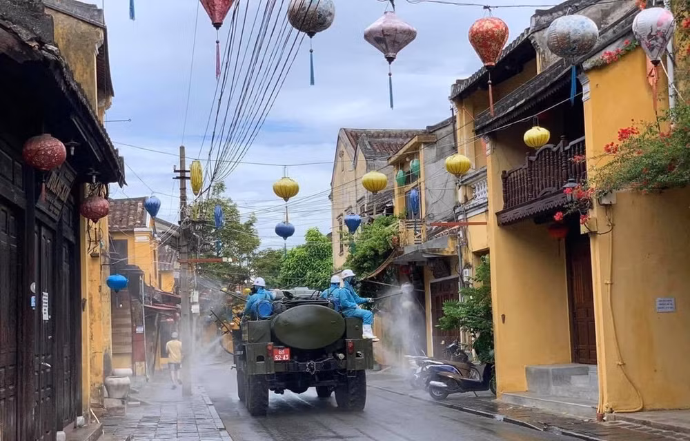 越南旅游业应对第二波疫情造成的危机 ảnh 1