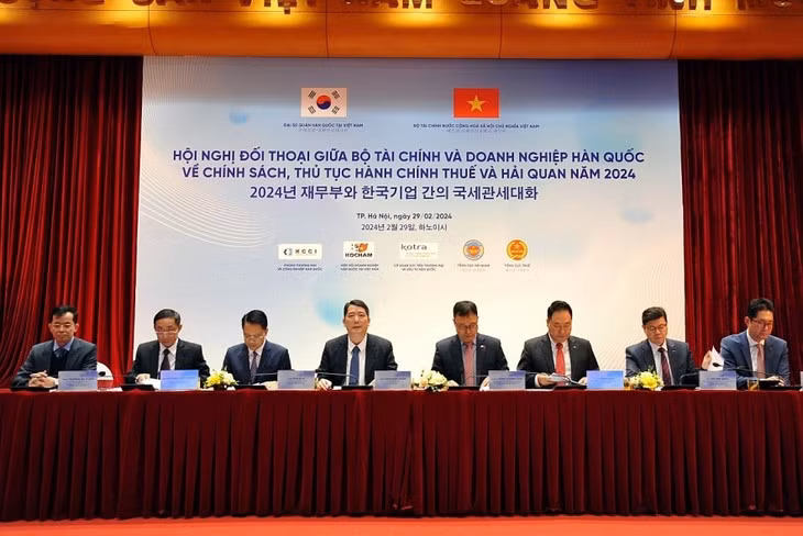 出台史无前例的税收政策 吸引韩国企业投资 ảnh 1