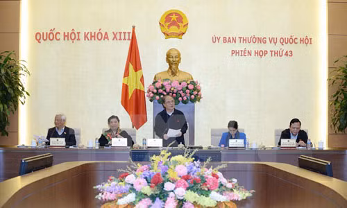 第13届国会常委会第43次会议闭幕 ảnh 1