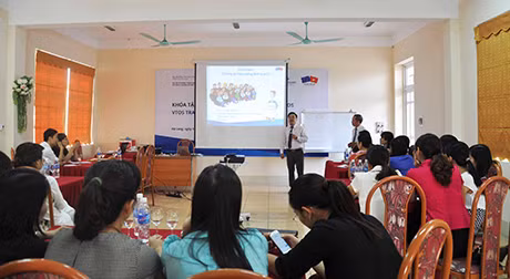 东盟经济共同体:越南旅游业劳动力面临机遇与挑战 ảnh 3