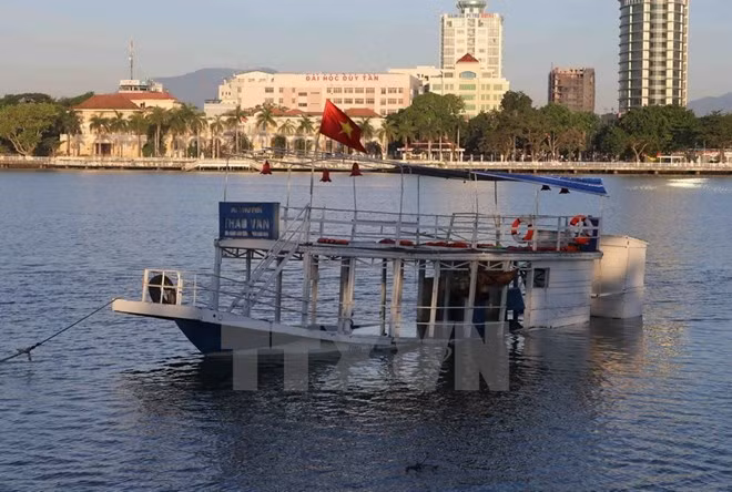 越南政府总理对岘港市沉船事件作指示 ảnh 1