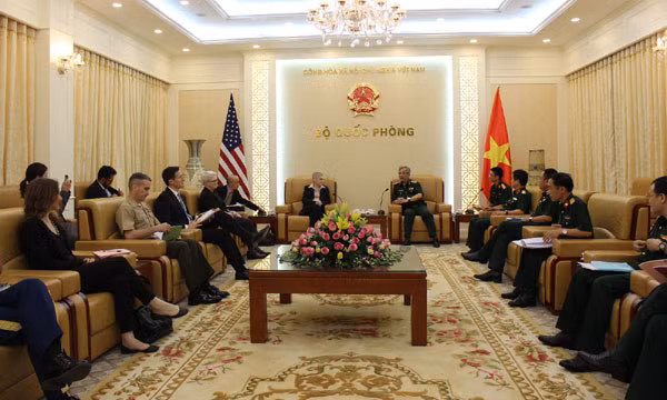 越南国防部领导人会见国际客人 ảnh 1