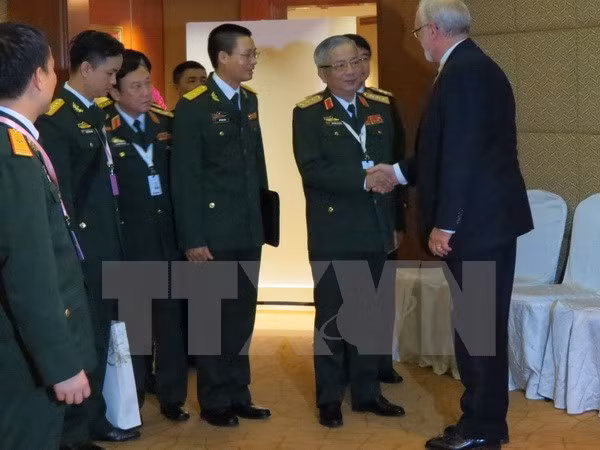 第15届香格里拉对话会：越南为促进地区安全积极展开双边对话 ảnh 1