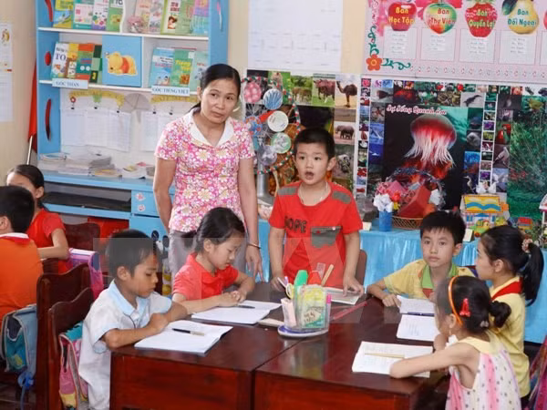 胡志明市积极响应2016年为了儿童行动月活动 ảnh 1