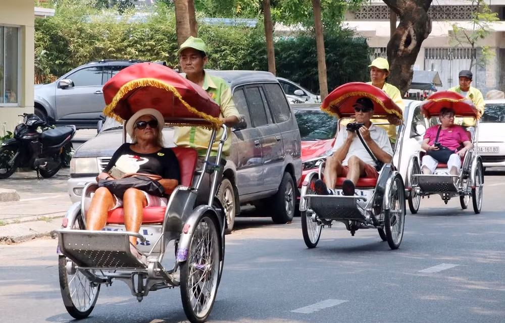 国庆节放假期间岘港市接待游客量大幅增长 ảnh 1