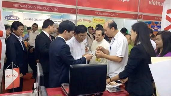 越南商品推介会在缅甸举行 ảnh 1