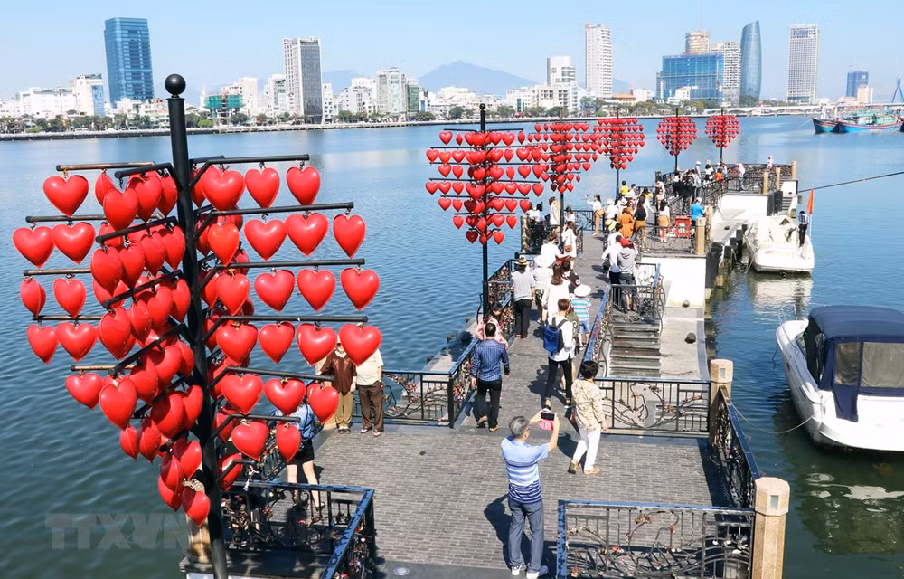 朝着可持续与和谐方向促进岘港市旅游业发展 ảnh 2