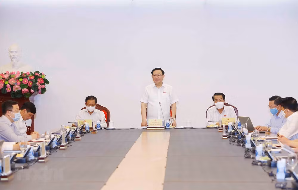 国会主席王廷惠与民愿委员会举行工作座谈会 ảnh 1 国会主席王廷惠与民愿委员会举行工作座谈会 ảnh 1