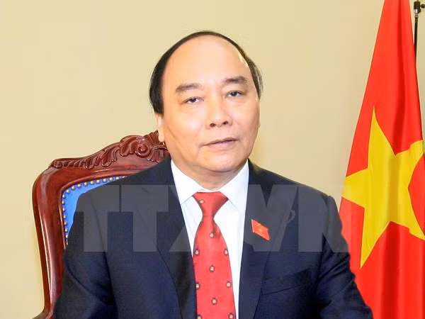 阮春福总理: 团结一致建设廉洁、强大、活跃创新和有效的政府 ảnh 1