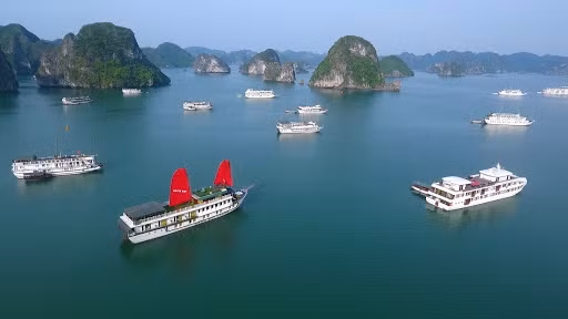 赴广宁省的游客人数逐渐恢复增长 ảnh 1