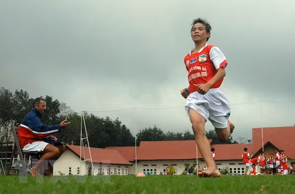 法国24小时热点频道在越南开播 ảnh 1