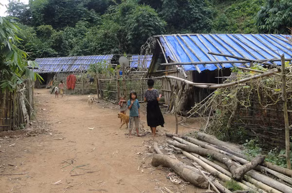 宣光省出资加强少数民族地区基础设施建设 ảnh 1
