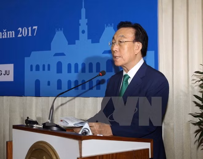 胡志明市领导会见韩国庆尚北道省知事 ảnh 1 胡志明市领导会见韩国庆尚北道省知事 ảnh 1