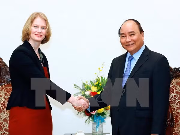 越南政府总理阮春福会见新西兰新任驻越南大使温迪·艾琳·马休斯 ảnh 1