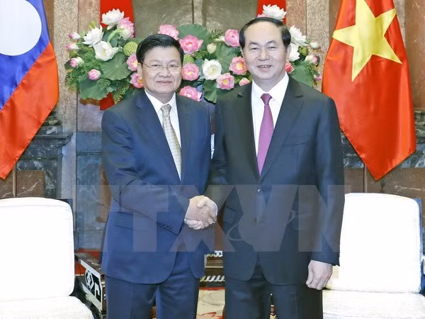 越南国家主席陈大光会见老挝总理通伦·西苏里 ảnh 1 越南国家主席陈大光会见老挝总理通伦·西苏里 ảnh 1