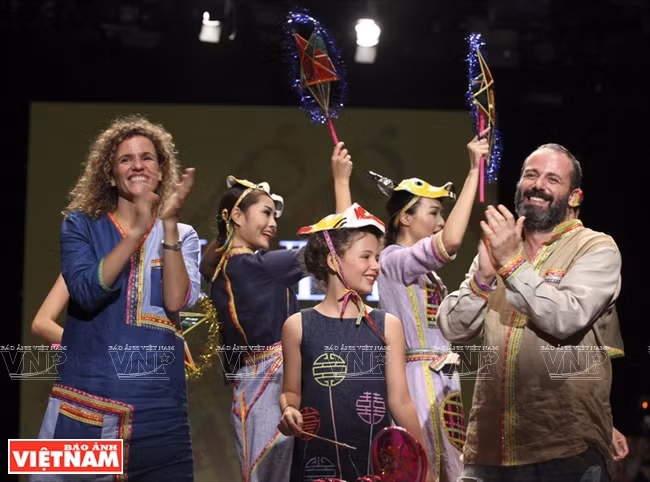 Chula品牌的突破性棉料服装 ảnh 4