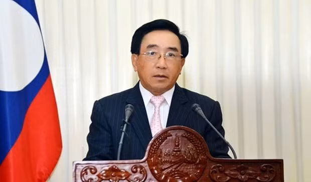 老挝政府总理潘坎·维帕万抵达河内 开始对越南进行正式访问 ảnh 2