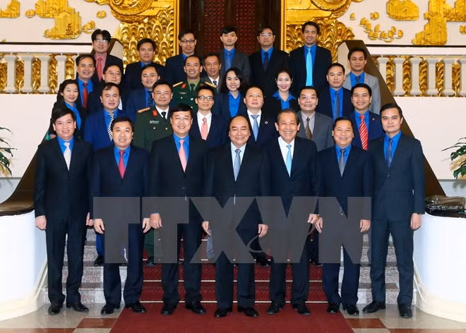 阮春福总理：青年们需发挥创新创业和解决社会各紧迫问题的表率作用 ảnh 1