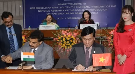 越捷航空公司与印度航空公司签署合作协议 ảnh 1