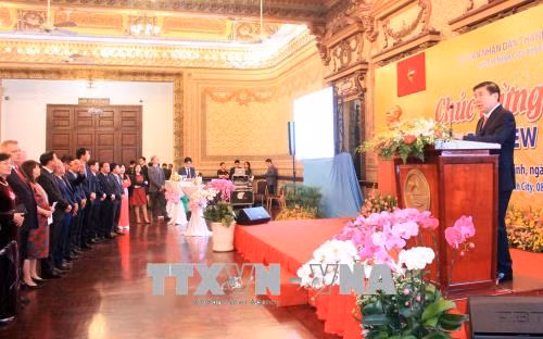 胡志明市与外国代表机构举行友好见面会 ảnh 1 胡志明市与外国代表机构举行友好见面会 ảnh 1