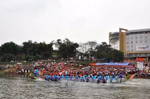 越南各地陆续举行春季庙会和迎春活动 ảnh 4