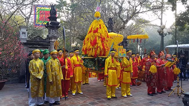 越南各地陆续举行春季庙会和迎春活动 ảnh 2
