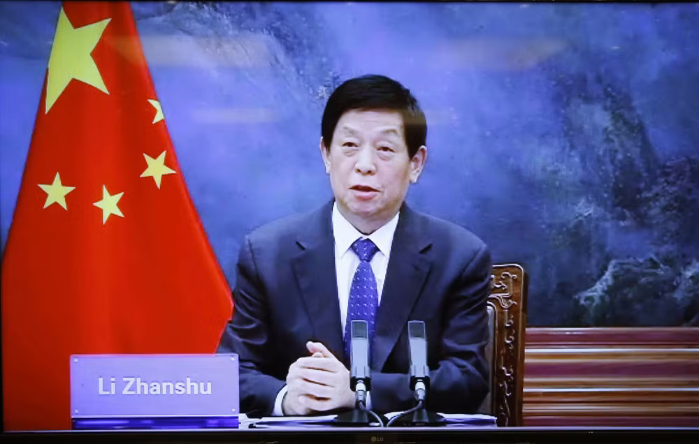 越南国会主席王廷惠与中国全国人大常委会委员长栗战书举行视频会谈 ảnh 2 越南国会主席王廷惠与中国全国人大常委会委员长栗战书举行视频会谈 ảnh 2