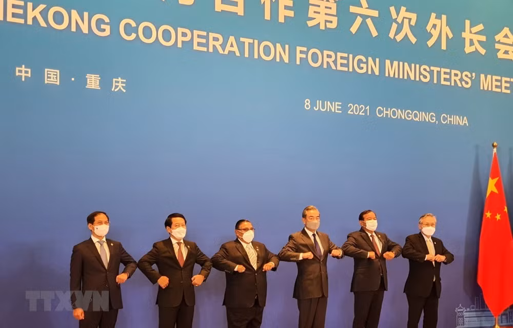 越南外长裴青山率团出席澜沧江-湄公河合作第六次外长会 ảnh 2