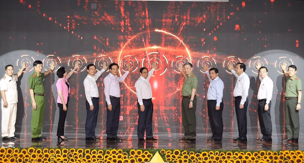 范明政总理：人口数据库是国家治理创新的进展 ảnh 1