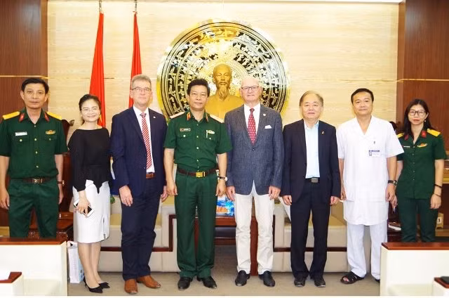 德国医疗代表团访问越南 ảnh 1