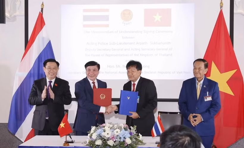 越南国会与泰国下议院签署合作备忘录 ảnh 1 越南国会与泰国下议院签署合作备忘录 ảnh 1