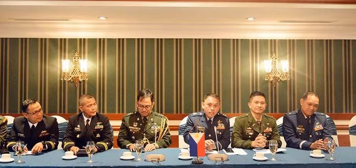 越南与菲律宾青年军官交流活动在河内举行 ảnh 1 越南与菲律宾青年军官交流活动在河内举行 ảnh 1