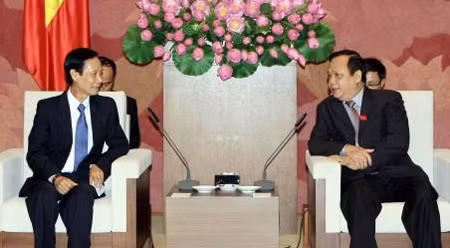越南国会副主席黄玉山会见老挝客人 ảnh 1