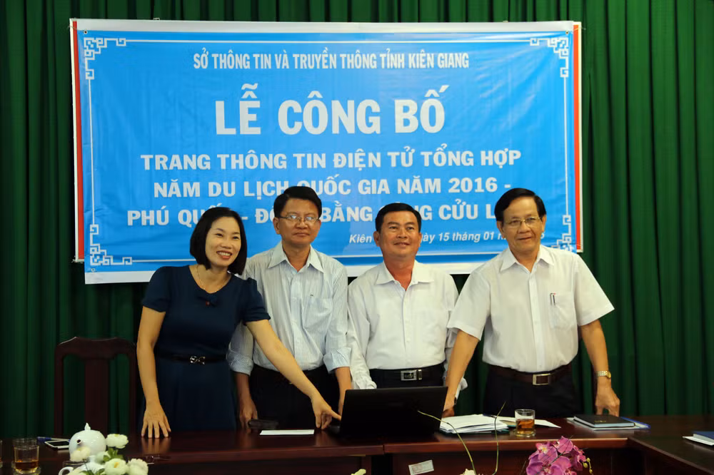 坚江省公布“2016年国家旅游年——富国岛、九龙江三角洲”的官方网站 ảnh 1