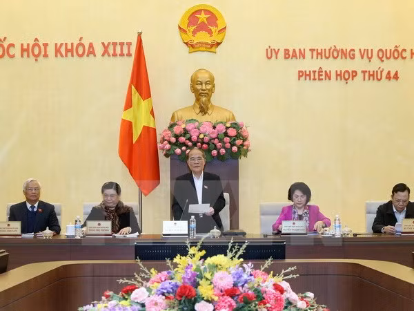 第十三届国会常委会第四十四次会议在河内开幕 ảnh 1 第十三届国会常委会第四十四次会议在河内开幕 ảnh 1