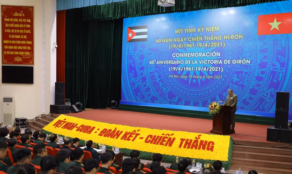 古巴人民吉隆大捷60周年纪念集会在首都河内举行 ảnh 1