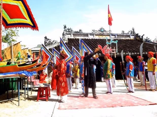 广义省李山岛县举行“黄沙兵替身祭礼”仪式 ảnh 1