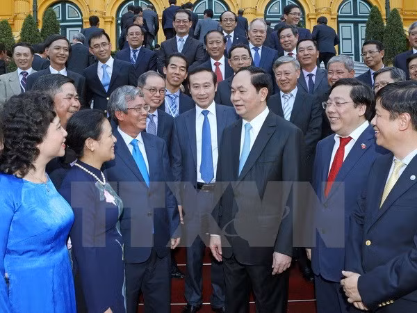 国家主席陈大光会见越南驻外代表机构首长 ảnh 1