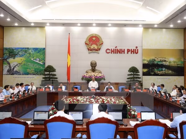 阮春福总理：不让利益集团支配政策 ảnh 1