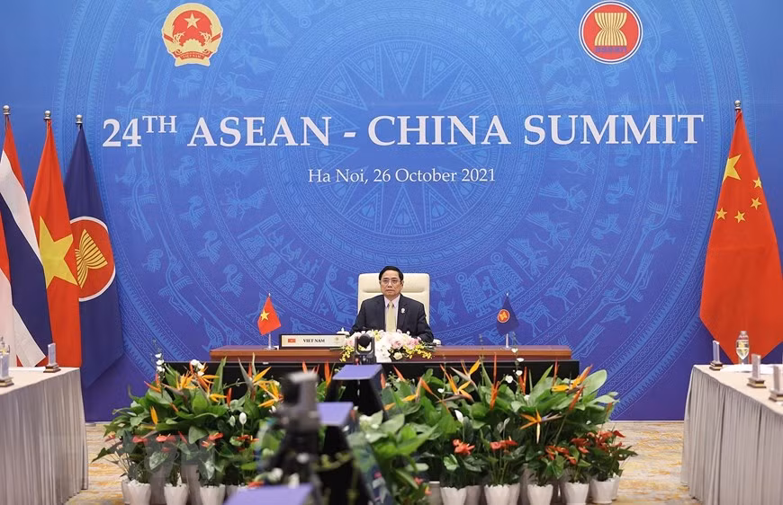 越南政府总理范明政出席第24次中国―东盟领导人会议 ảnh 2 越南政府总理范明政出席第24次中国―东盟领导人会议 ảnh 2