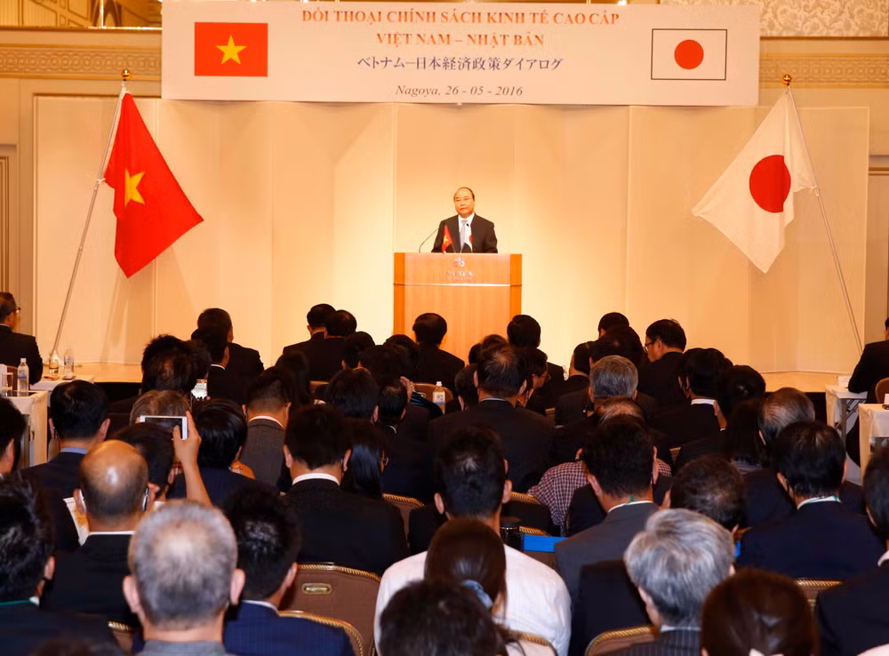 越南政府总理阮春福出席越南日本经济政策对话 ảnh 1
