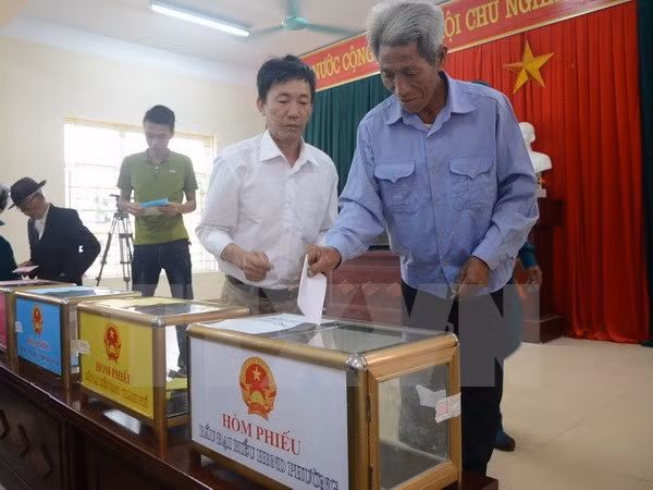 越南广宁和太原两省补选乡级人民议会代表 ảnh 1