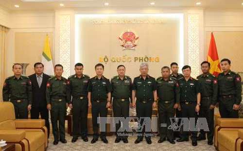 国防部副部长阮志咏上将会见缅甸军事安全总局副总局长 ảnh 2